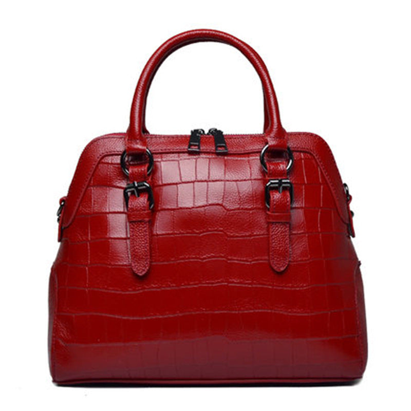 Beautifully Crafted Leather Handbag – Style That Endures