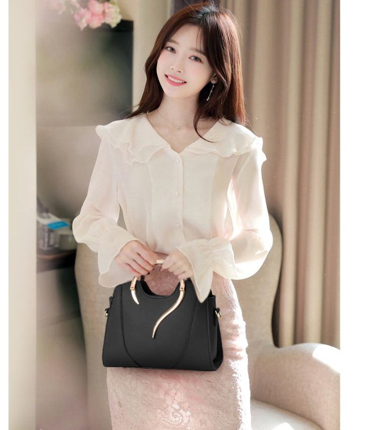 Stylish Messenger Purse – Designed for Busy Women