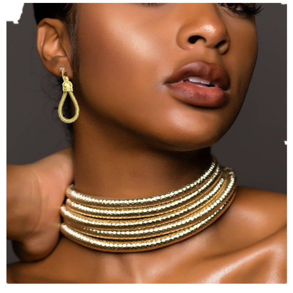 Layered Elegance – Three-Piece Necklace Set for Effortless Style