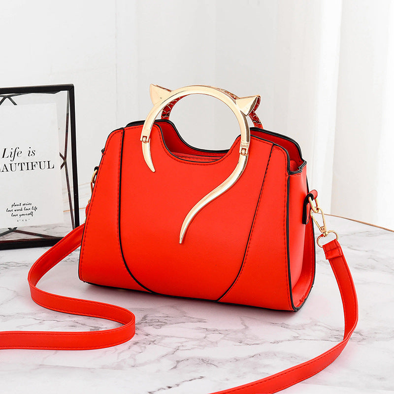Stylish Messenger Purse – Designed for Busy Women