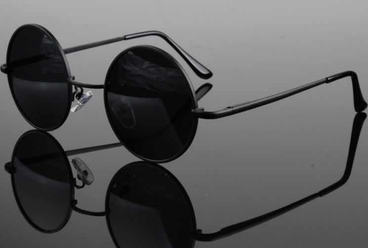 Stylish Round Mirror Polarized Shades – UV Protection