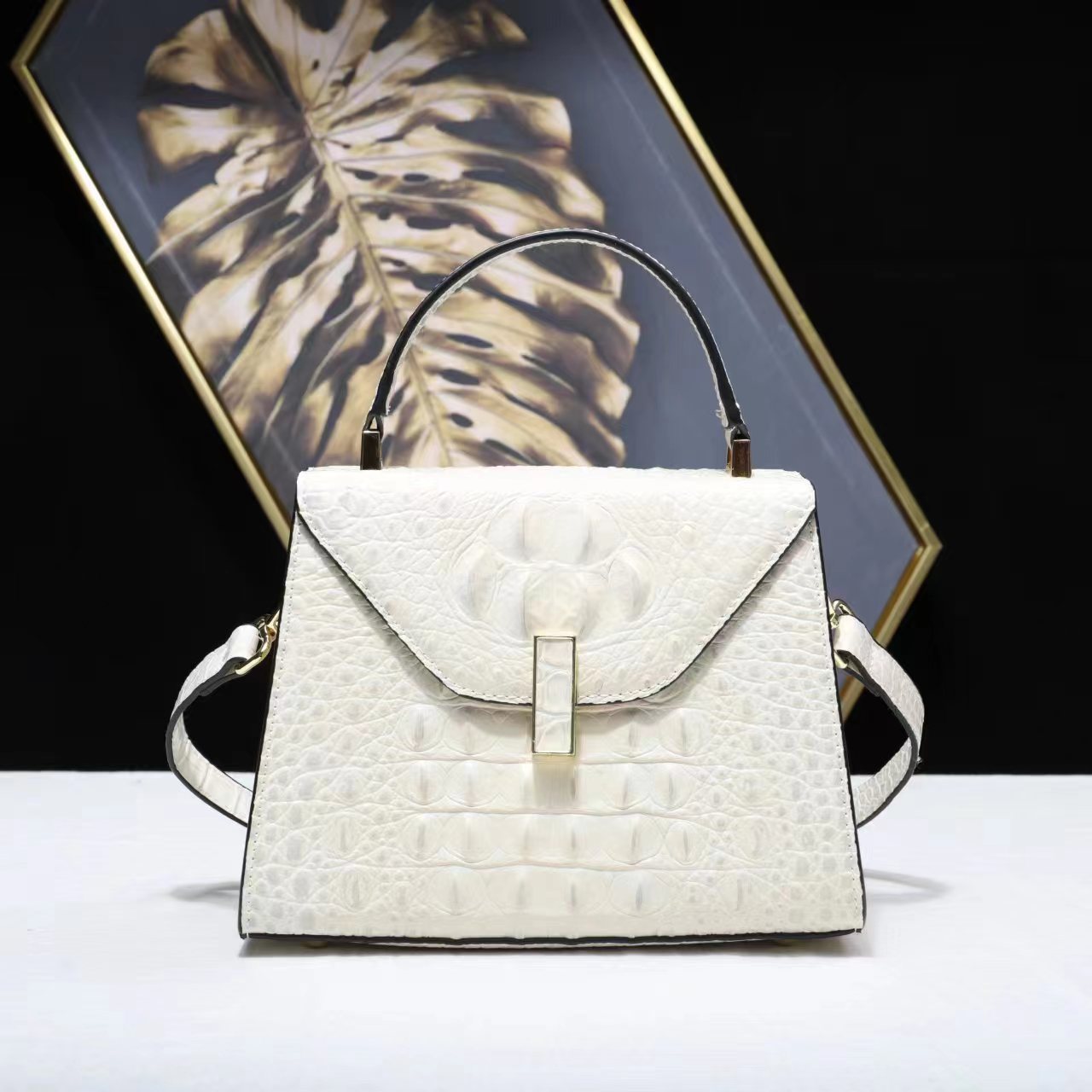 Versatile Women’s Leather Shoulder & Crossbody Bag