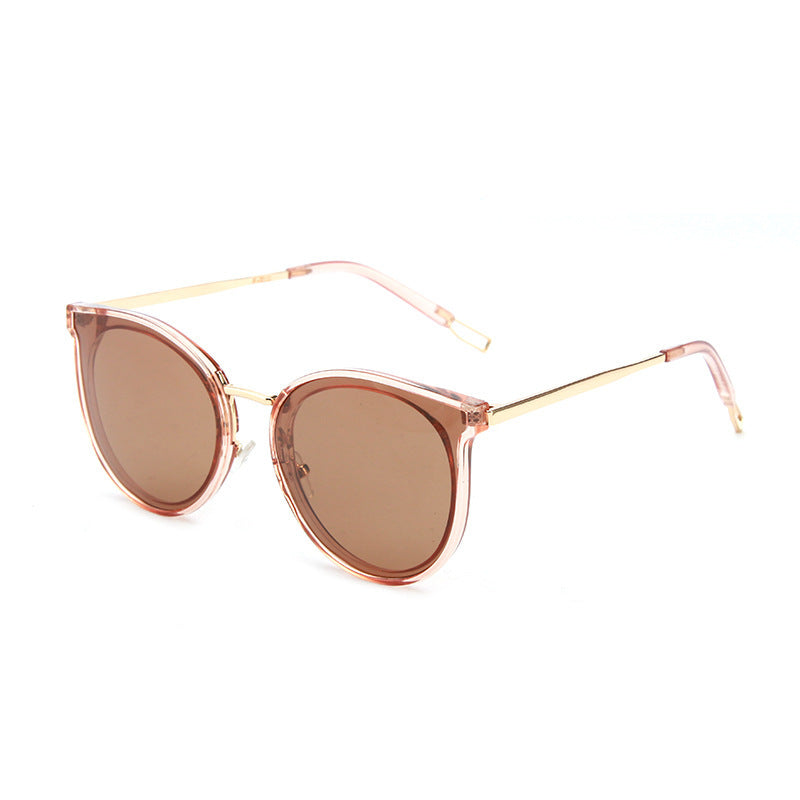 Elegant UV-Blocking Shades – Comfort in Every Ray