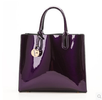 Bright Patent Handbag – Effortless Style for Every Day