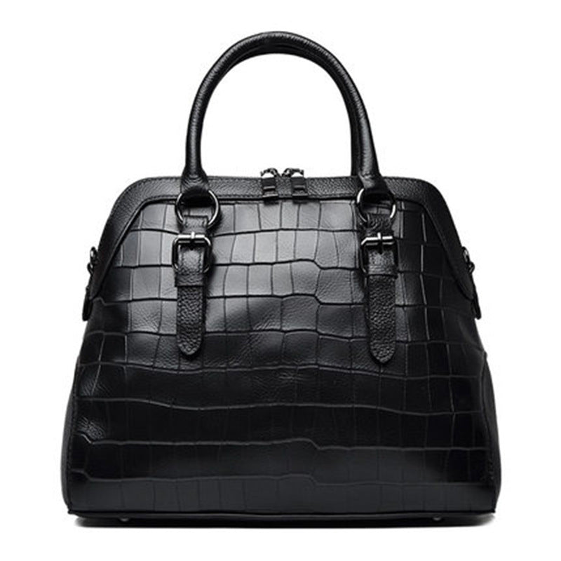 Beautifully Crafted Leather Handbag – Style That Endures