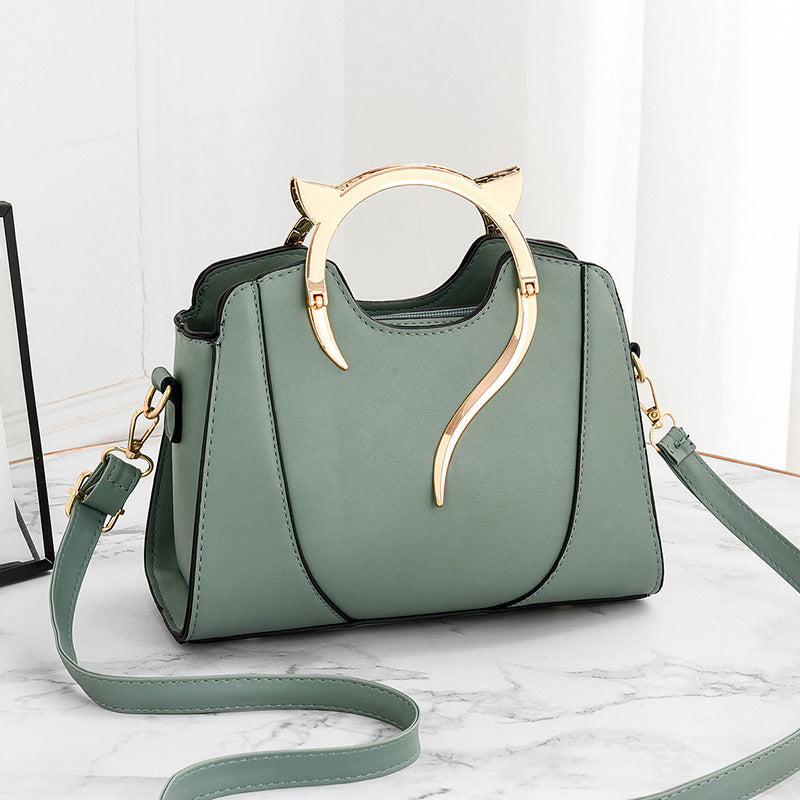 Stylish Messenger Purse – Designed for Busy Women