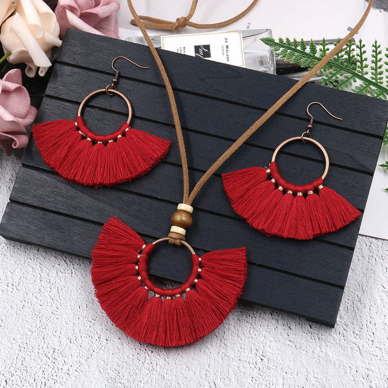 Glamorous Fringe Necklace Set That Turns Heads Instantly