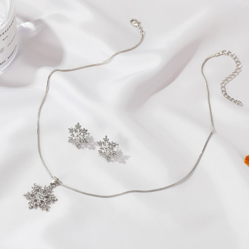 Snowflake Pendant Necklace Set – Matching Earrings Included