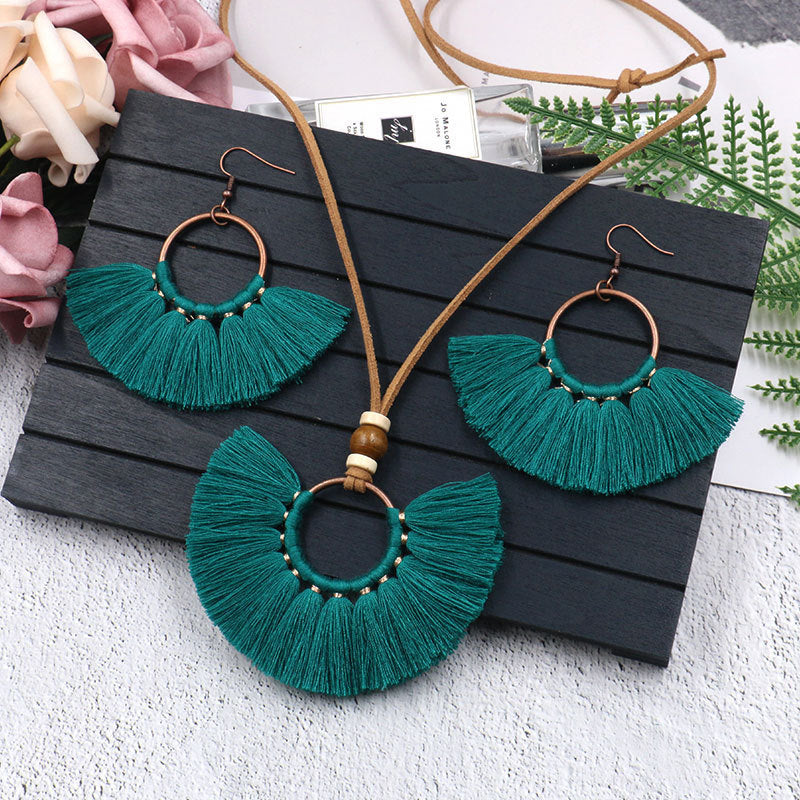 Glamorous Fringe Necklace Set That Turns Heads Instantly