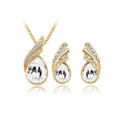 Sparkling Necklace Set – Shine with Confidence
