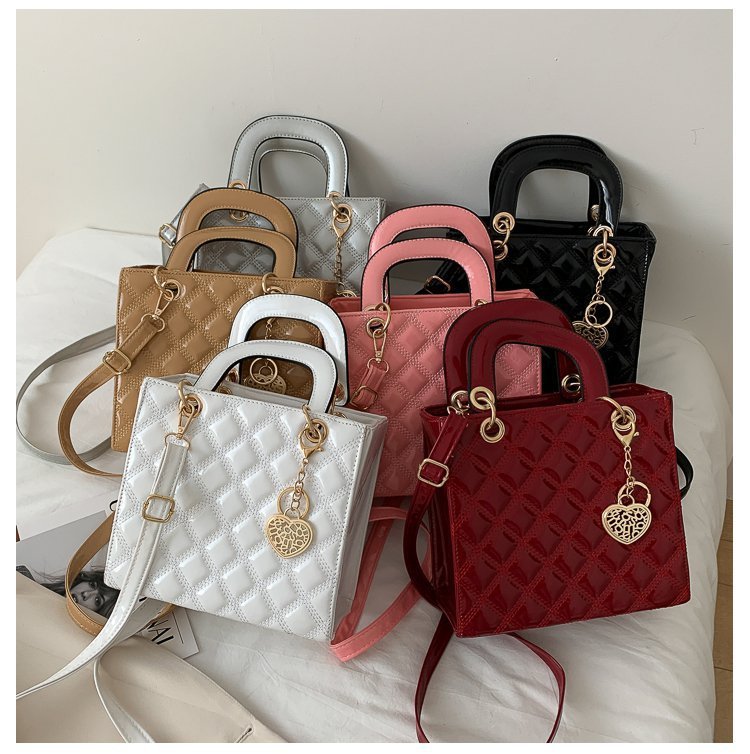Stylish Embroidered Leather Bag – Where Elegance Meets Ease