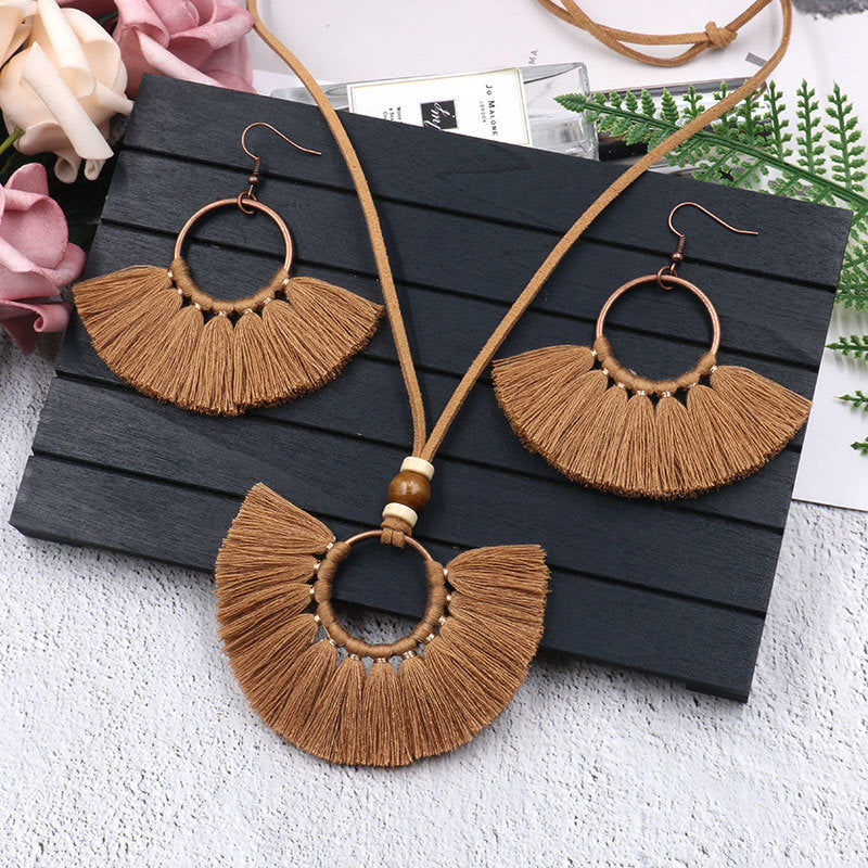 Glamorous Fringe Necklace Set That Turns Heads Instantly