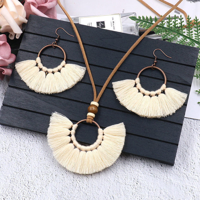 Glamorous Fringe Necklace Set That Turns Heads Instantly