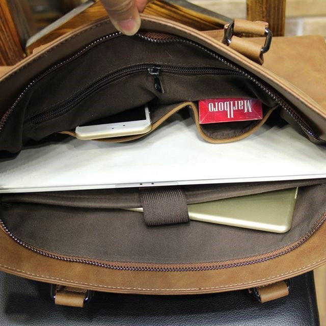 Vintage Leather Men’s Handbag – Built for Work and Travel