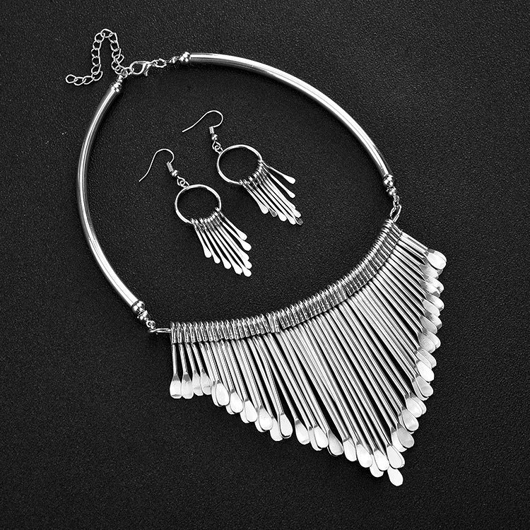 Layered Tassel Necklace Set – Timeless Bohemian Look