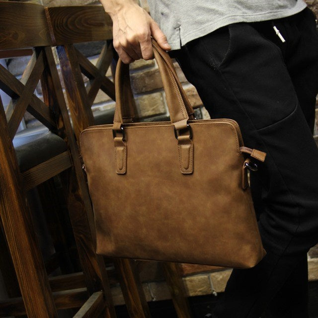 Vintage Leather Men’s Handbag – Built for Work and Travel
