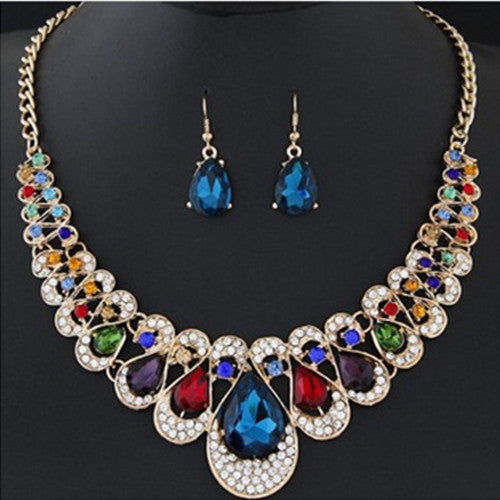 Lustrous Charm – Jewelry Set That Elevates Your Everyday Style