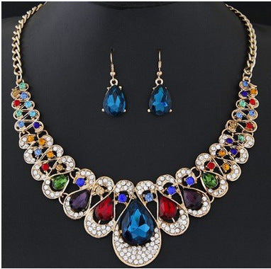 Lustrous Charm – Jewelry Set That Elevates Your Everyday Style