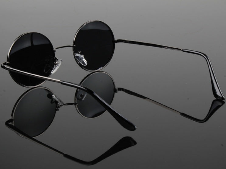 Stylish Round Mirror Polarized Shades – UV Protection