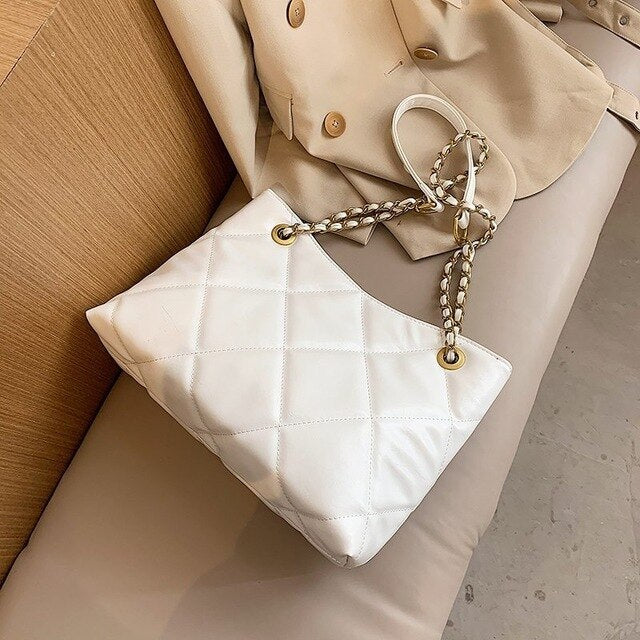 Trendy Oversized Shoulder Bag with Gold Chain Accent