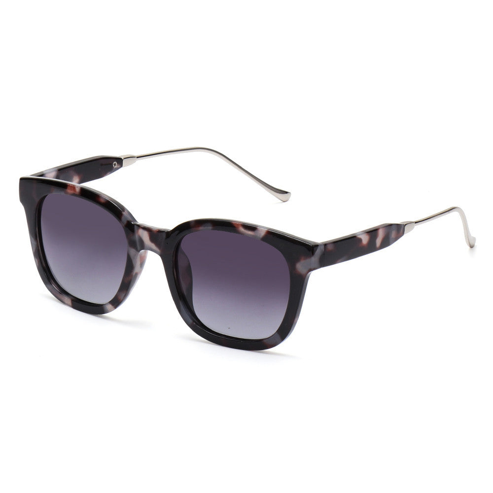 Women’s Stylish UV Sunglasses – Protect Your Eyes in Style