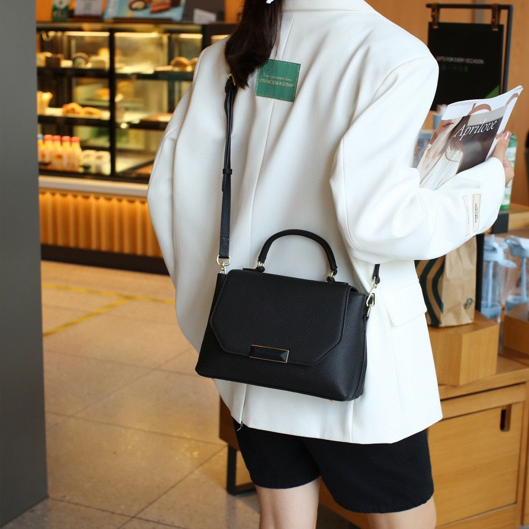 Luxury Leather Handbag – Style That Moves With You