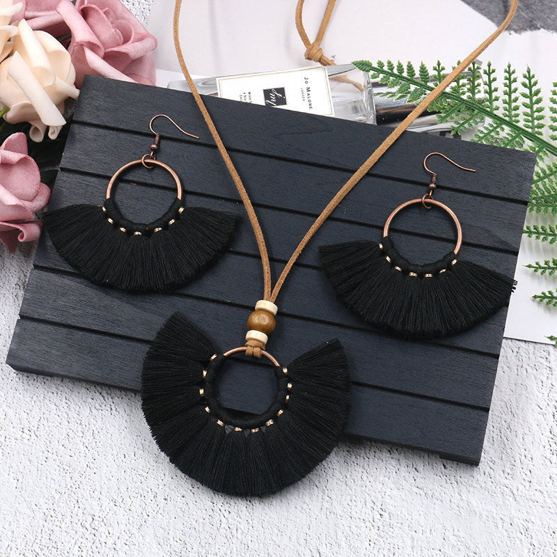 Glamorous Fringe Necklace Set That Turns Heads Instantly