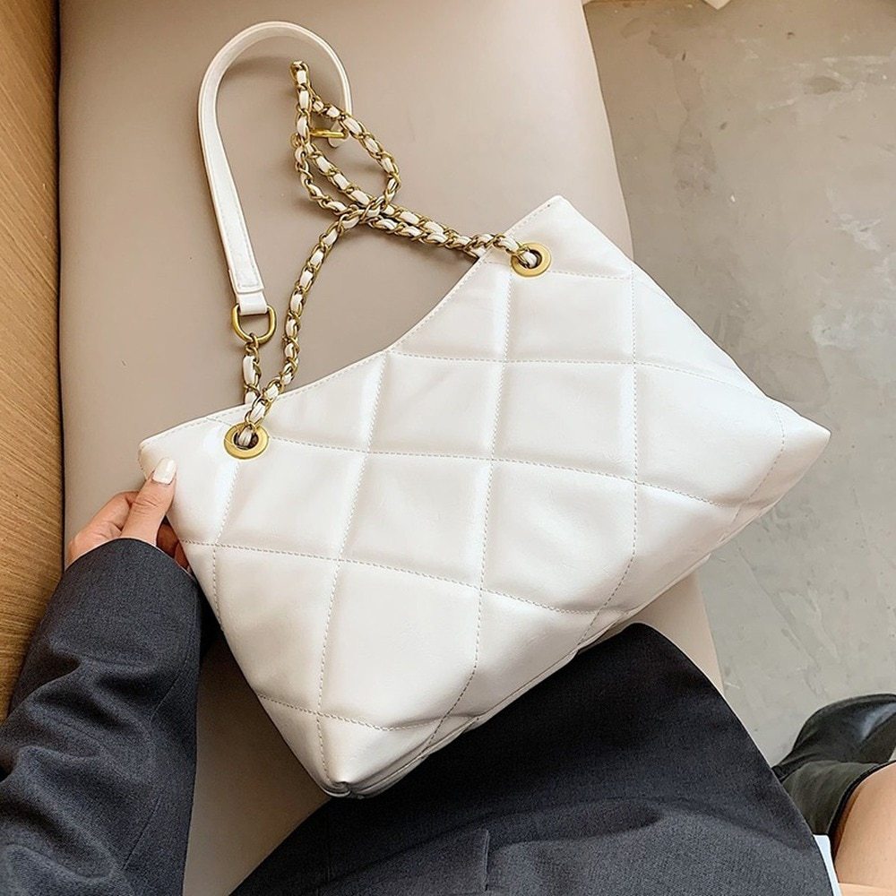 Trendy Oversized Shoulder Bag with Gold Chain Accent