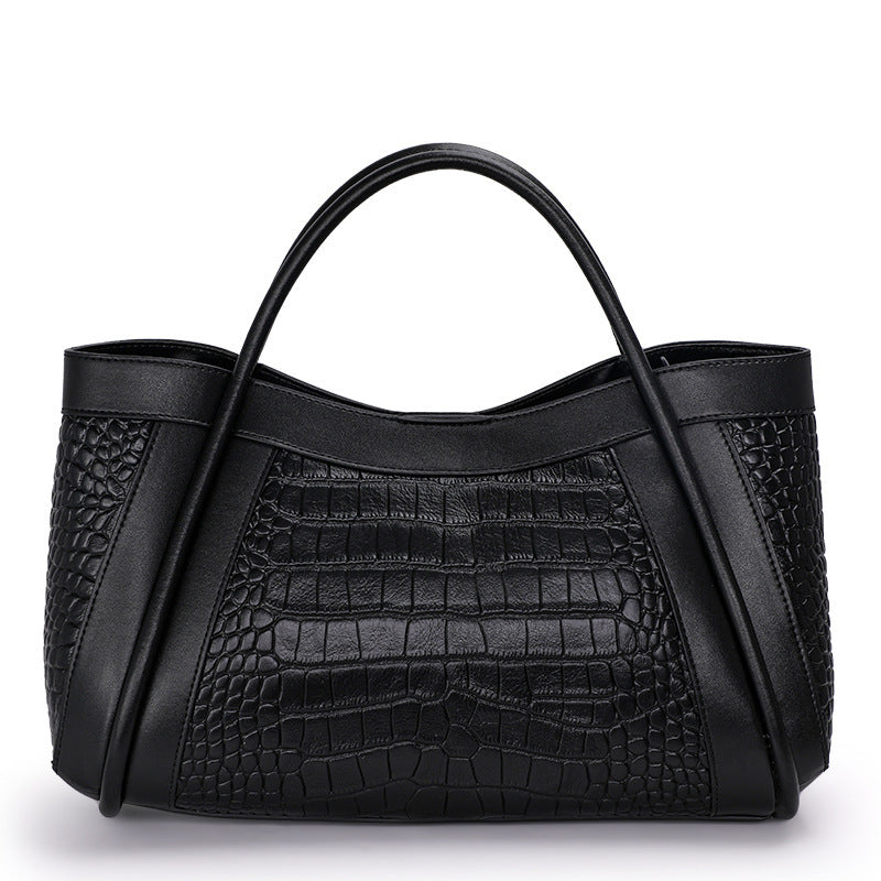 Women’s Soft Leather Tote – Lightweight with Timeless Sophistication