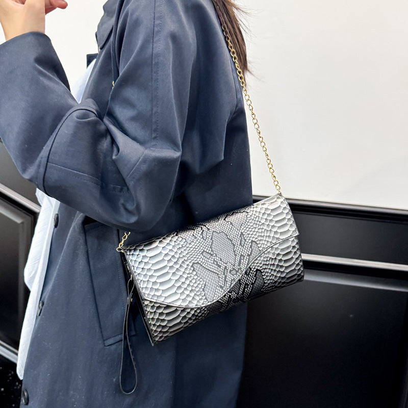 Stylish Serpentine Chain PU Leather Contrast Color Crossbody Bag Women
