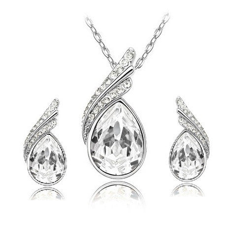 Sparkling Necklace Set – Shine with Confidence