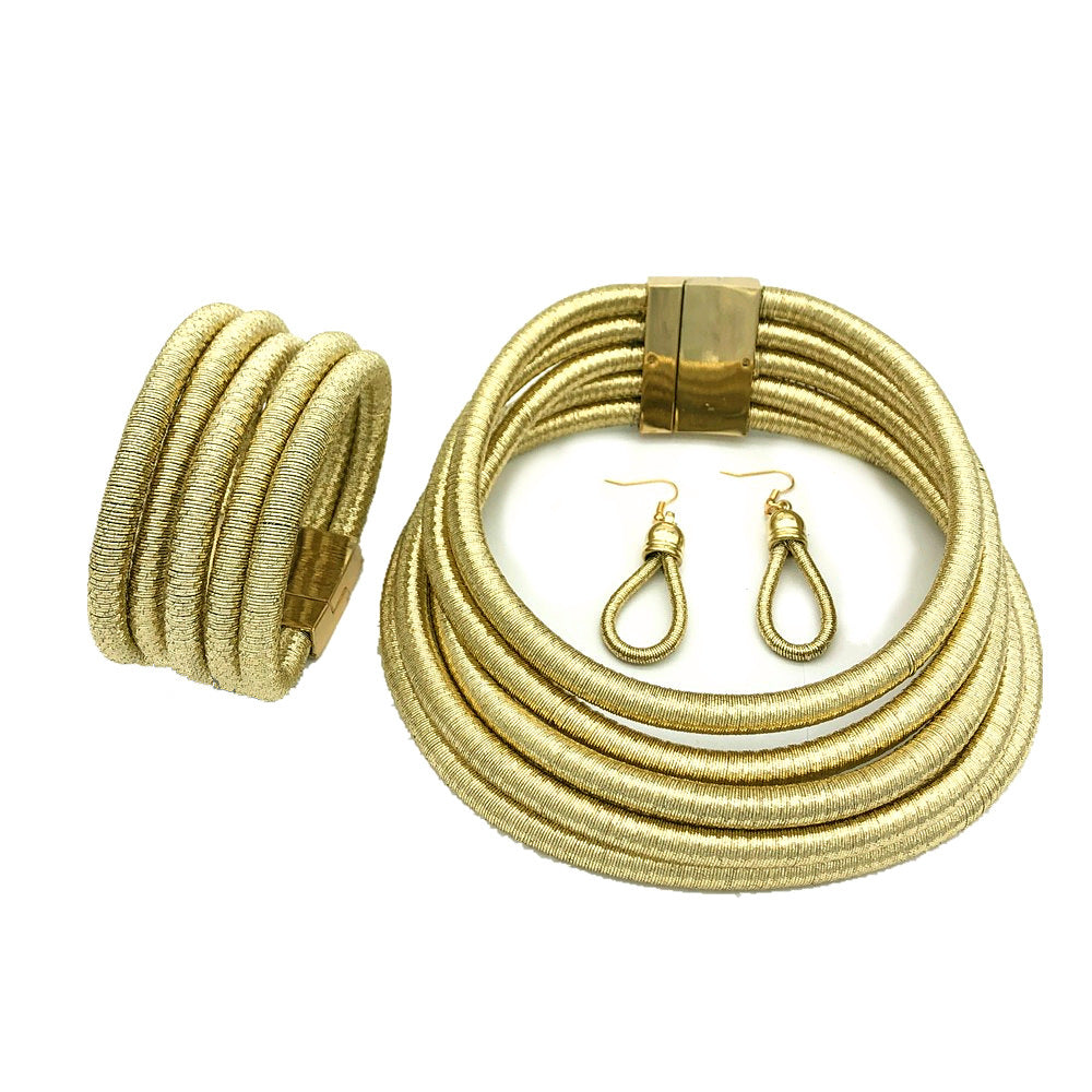 Layered Elegance – Three-Piece Necklace Set for Effortless Style