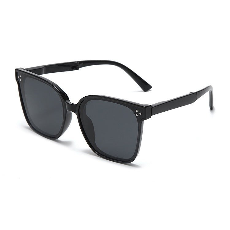 Folding Sunglasses for Women – Light, Chic, and Ready