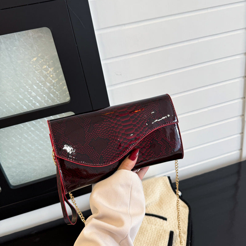 Stylish Serpentine Chain PU Leather Contrast Color Crossbody Bag Women